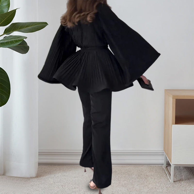 ✈️Summer Essentials📦Two-Piece Suit Made Of Pleated Fabric(free shipping)