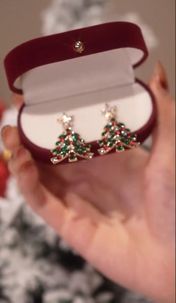 🎄Shiny Christmas Tree Earrings