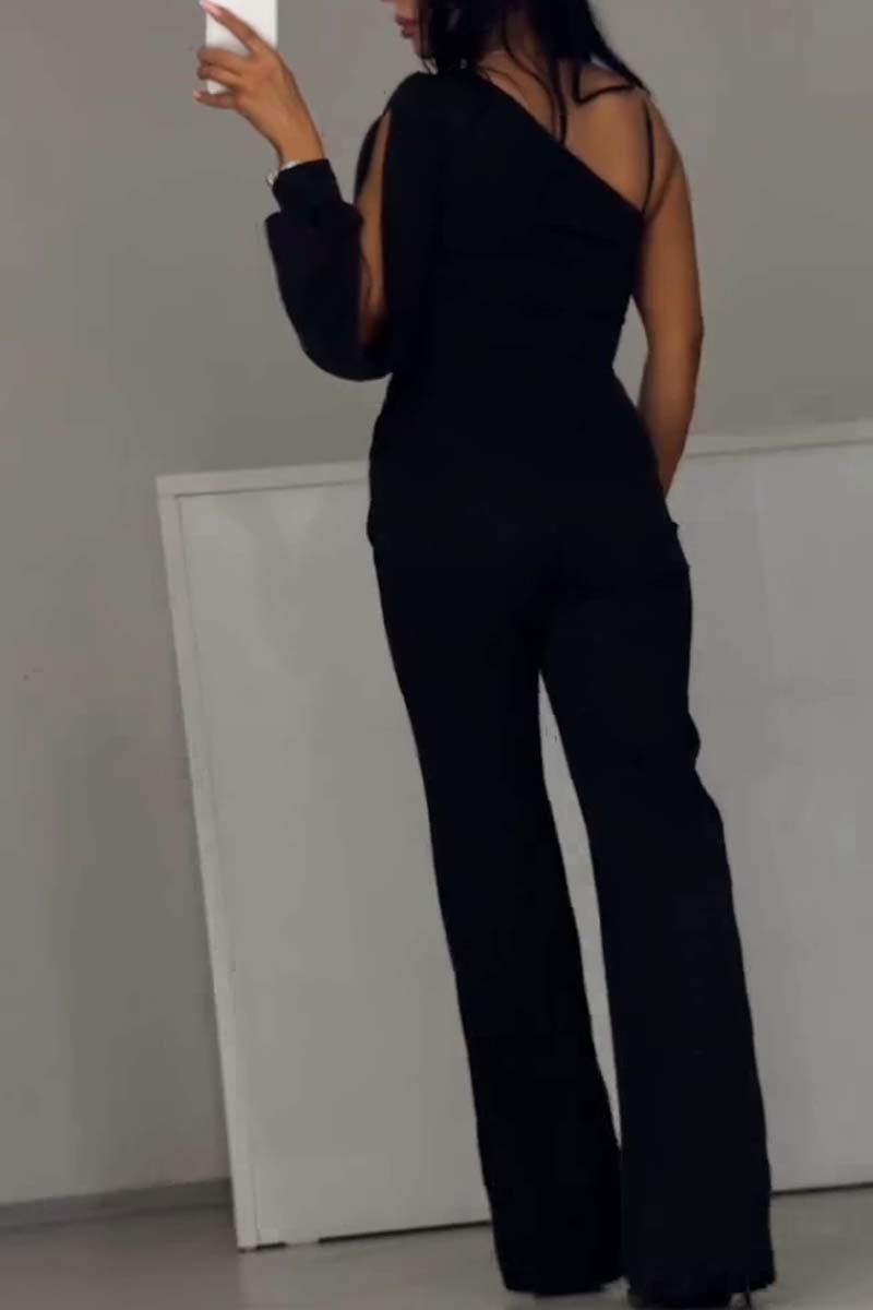 Women's fashionable and sexy jumpsuit with sloping shoulders and high slit