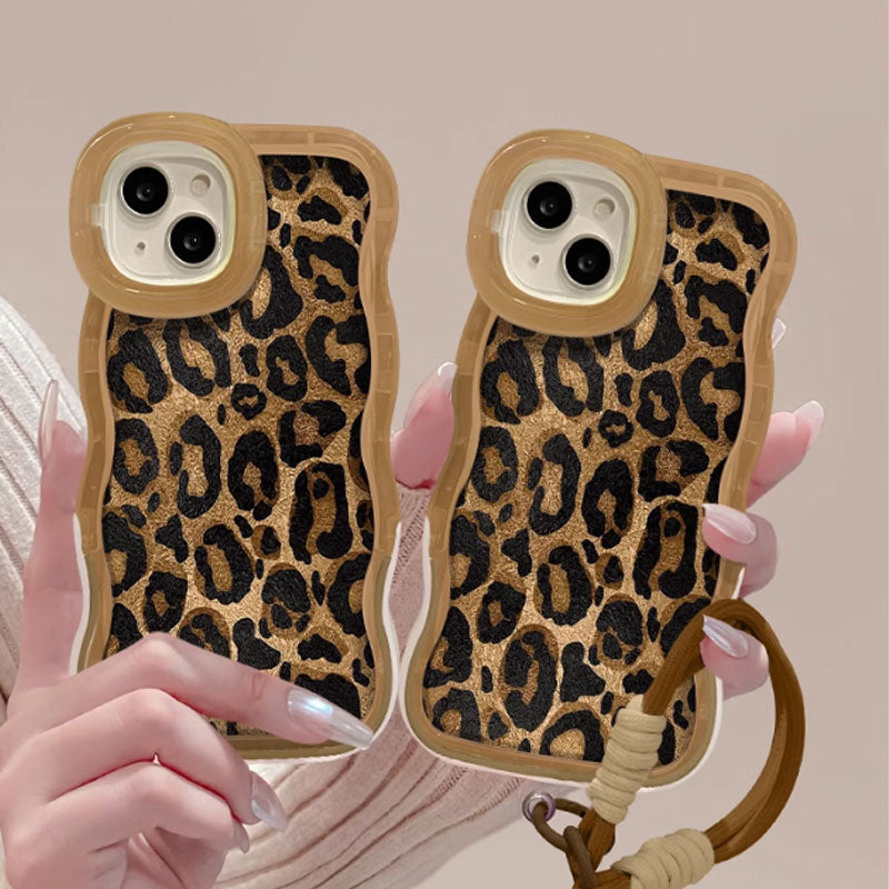 Retro Leopard Print Portable Phone Case Set with Invisible Dual Stands