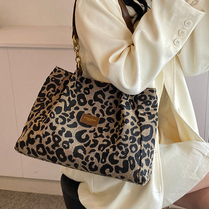 🔥Limited Time 50% OFF🔥Large Capacity Tote Bag with Leopard Print