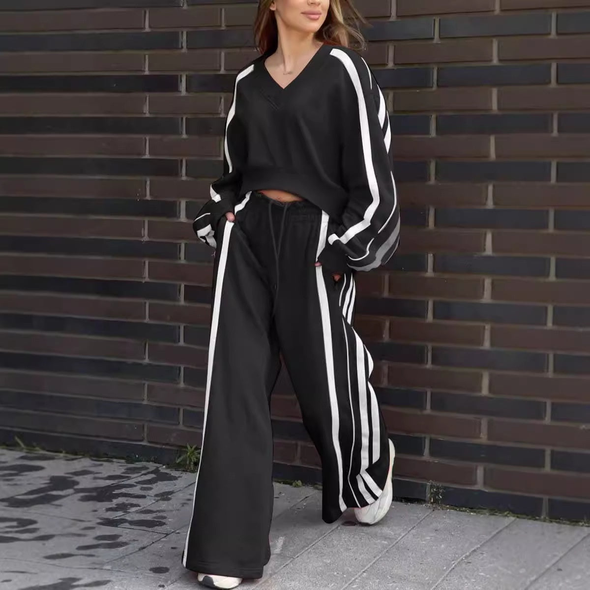 💕New sports suit 63% OFF💕V-Neck Sweatshirt & Wide-Leg Pants 2-Piece Set