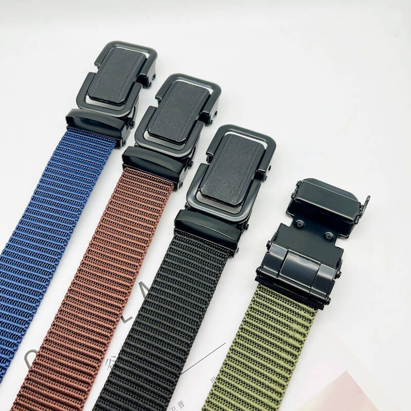 Automatic buckle training outdoor belt