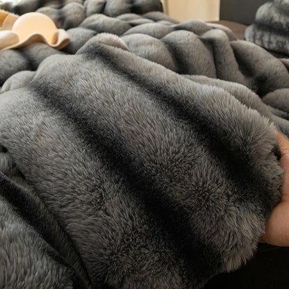 🔥HOT SALE🔥Thick Fluffy Thermal Throw Blanket Quilt Cover