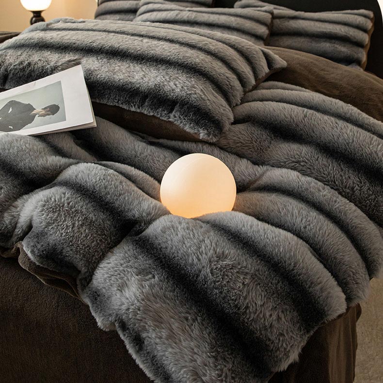 🔥HOT SALE🔥Thick Fluffy Thermal Throw Blanket Quilt Cover