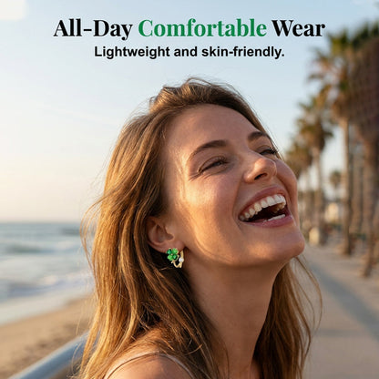 💚 Bring luck to every look. Lightweight huggie hoops with a four-leaf clover – beautiful, meaningful, and made to be worn every day. 🍀✨